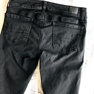 American Eagle Skinny low rise